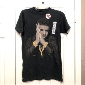 NWT Drake T-shirt